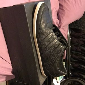 Adidas y-3 9.5 . Leather worn once